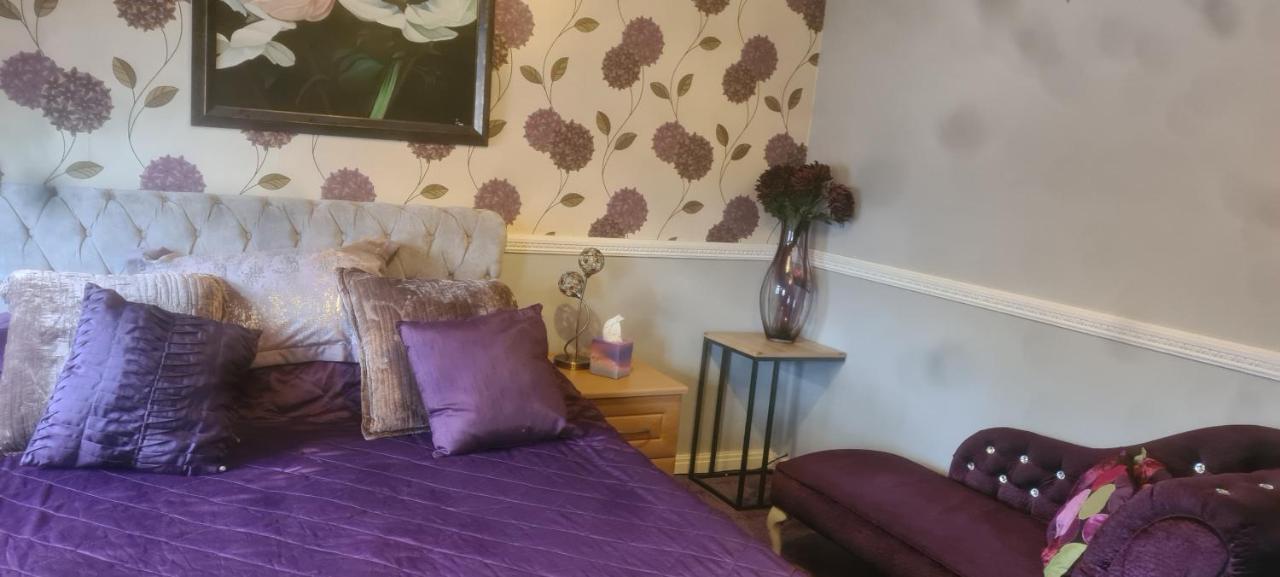 Parc Lodge Guesthouse Bridgend  Ngoại thất bức ảnh
